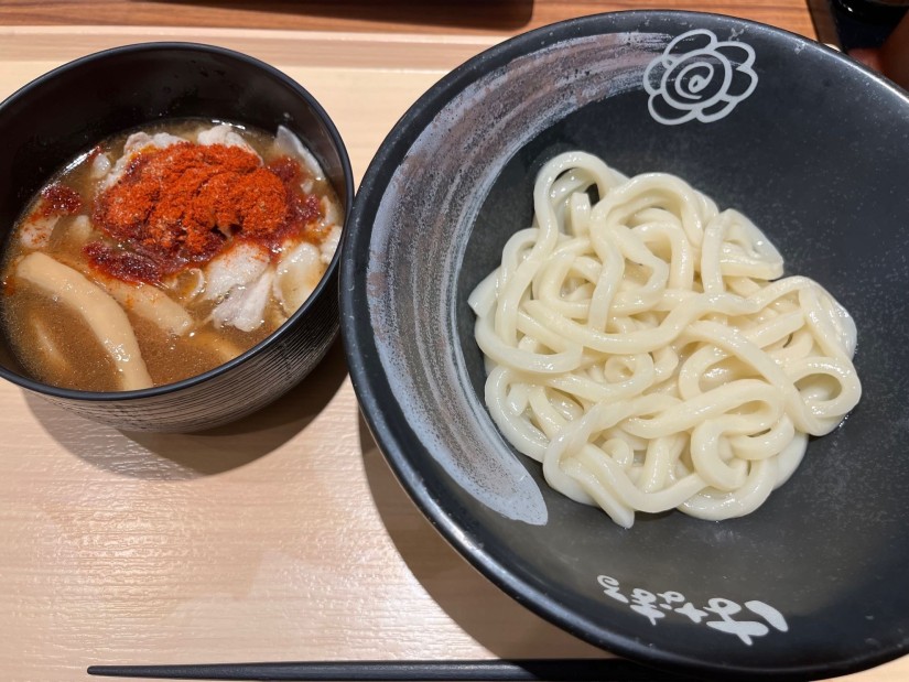 辛魚豚骨つけ麺