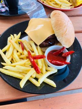 ルカの激辛ソース付きハンバーガーセット 激辛