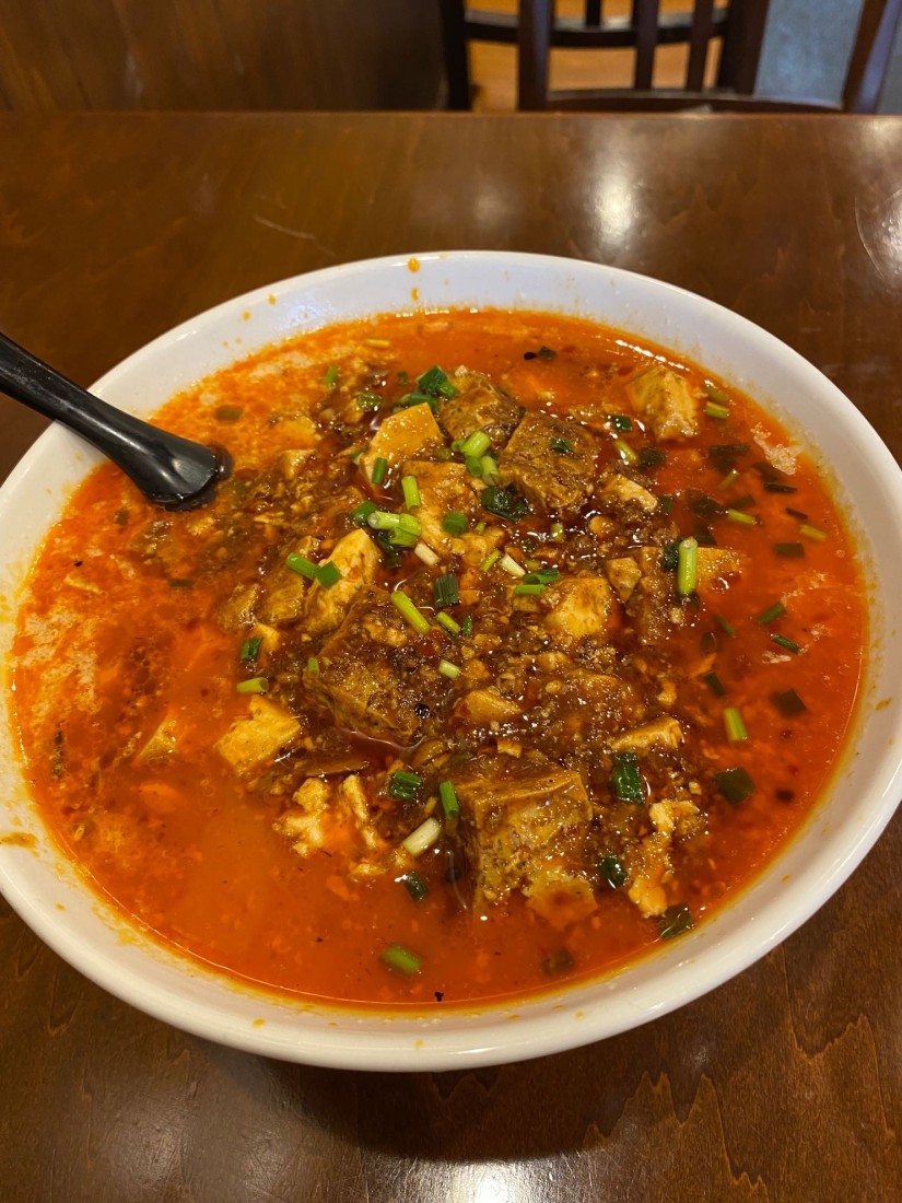 麻婆老王麺（赤）