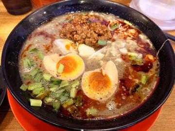 黒担々麺