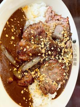 「 ナナシ 」カレー 肉塊レベル3 10辛
