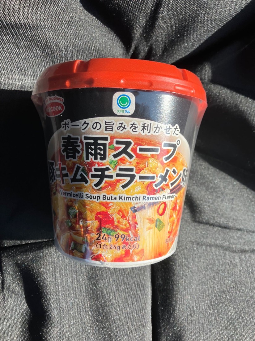 ポークの旨みを利かせた 春雨スープ豚キムチラーメン味