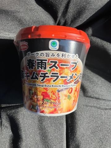 ポークの旨みを利かせた 春雨スープ豚キムチラーメン味