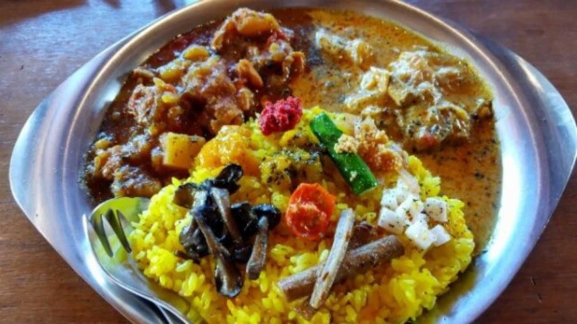 ２色カレー