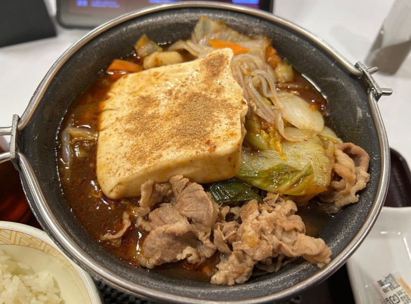 牛・旨辛豆腐鍋定食
