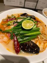 九州産激辛唐辛子粉「大魔王」使用 野菜たっぷり大辛ニラちゃんぽんうどん 超挑戦的激辛