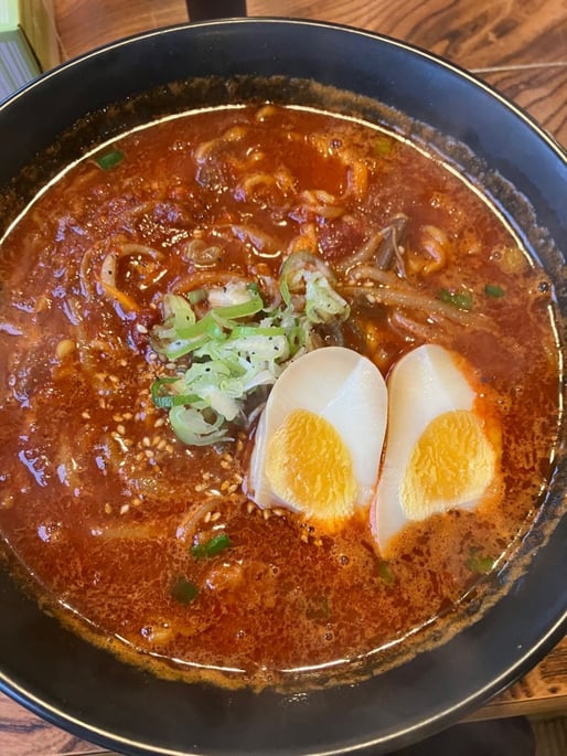 ユッケジャンラーメン煮卵トッピング 6辛