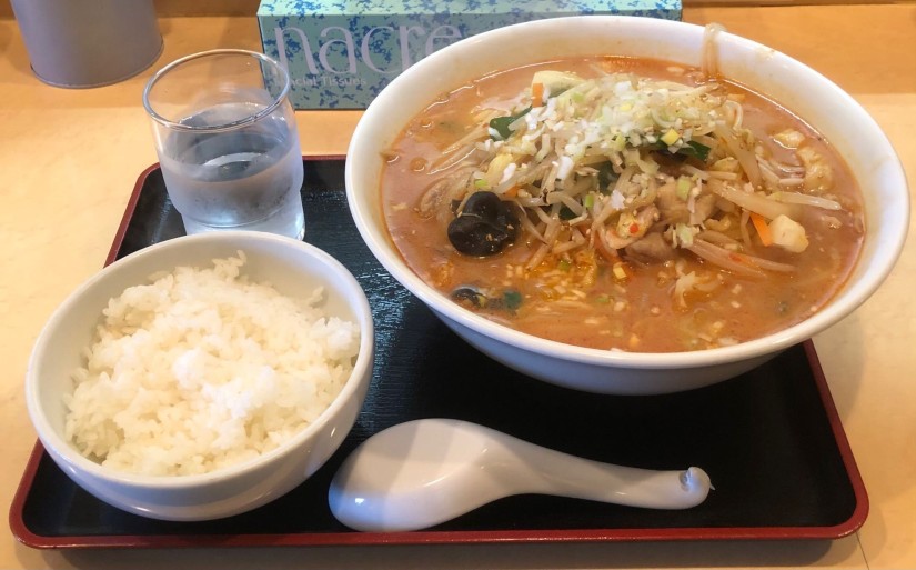 辛みそラーメン(ホルモン入り)