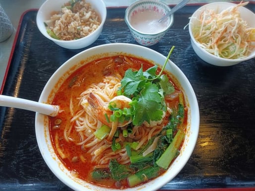 トムヤムクンラーメン ランチセット