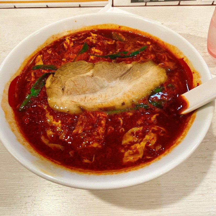 海老味噌辛麺 マグマ