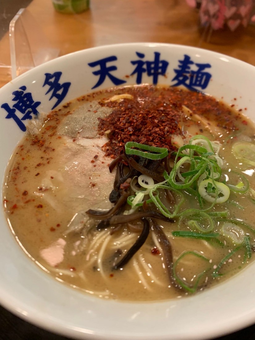 博多魚介豚骨レッド