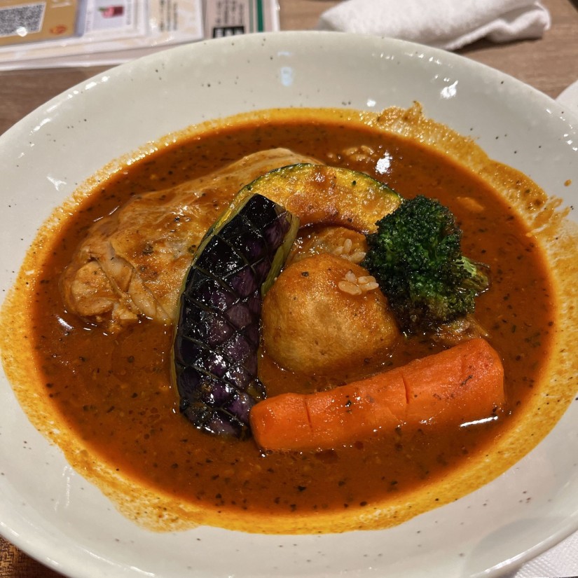 北海道産チキンと野菜のスープカレー 50辛