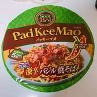 スータイ　パッキーマオ　激辛バジル焼きそば（カップ）　113g