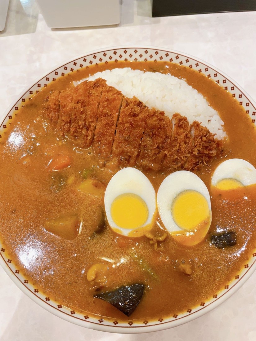スタミナカレー カツ・ゆで卵・辛口
