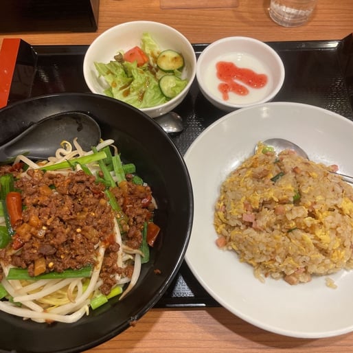 特選激辛台湾ラーメン定食