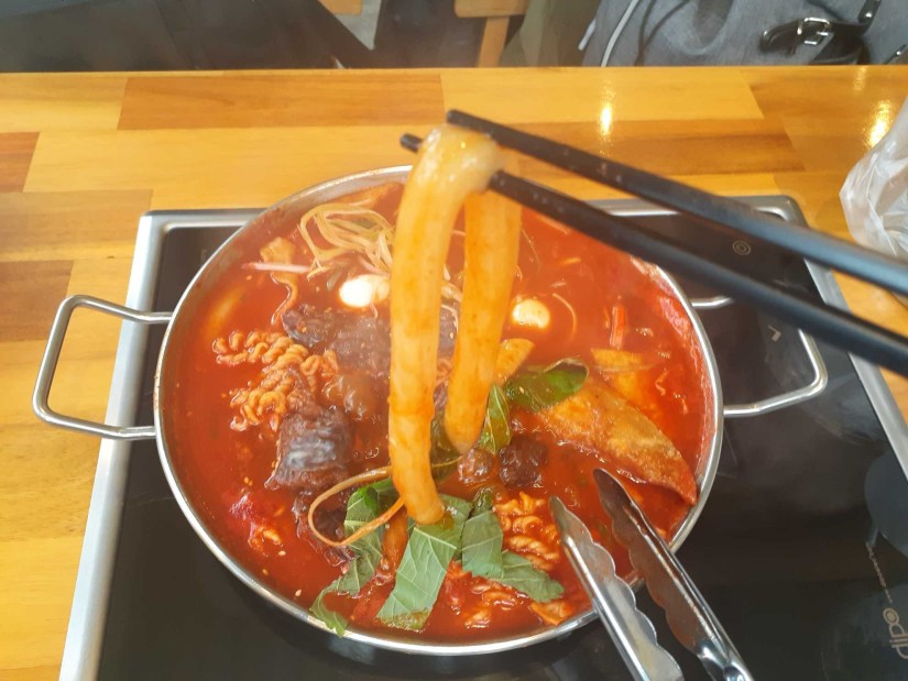 エゴマの葉とスンデトッポキ 大人味