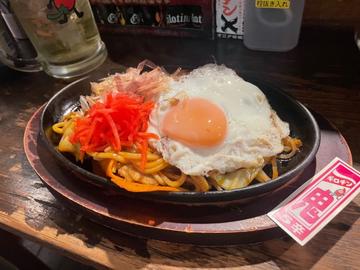 ギロチン鉄板焼きそば 5辛 鬼