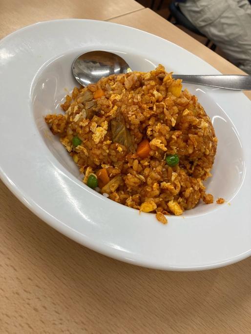 塩麹うま辛炒飯