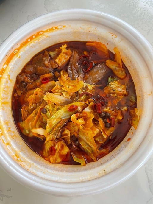 水煮牛肉 ～四川風牛肉唐辛子煮込み～