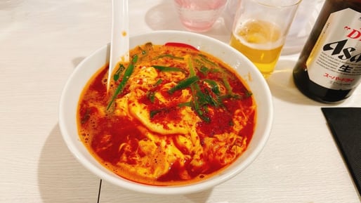 辛麺 とんでもねぇ