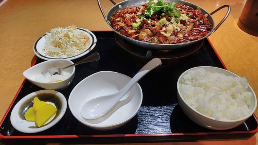 水煮牛肉定食　特辣