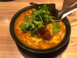 鬼辛卵とじラーメン