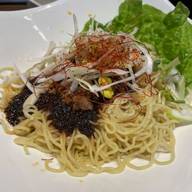 超しび辛汁なし坦々麺(温)