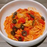 牡蠣とブラックオリーブ トマトソースパスタ ３辛