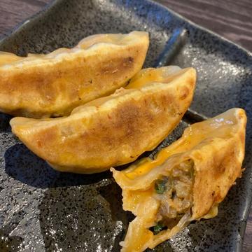 旨辛餃子
