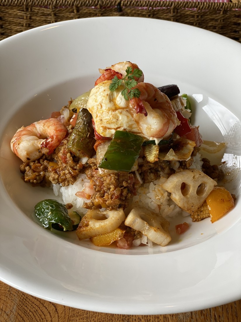 えびとクリームチーズのスパイシーカレー