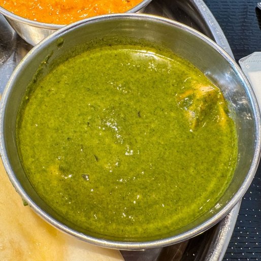 ほうれん草チキンカレー