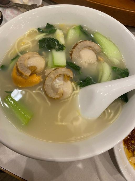 四川ボイルホタテと酸菜の辛味そば