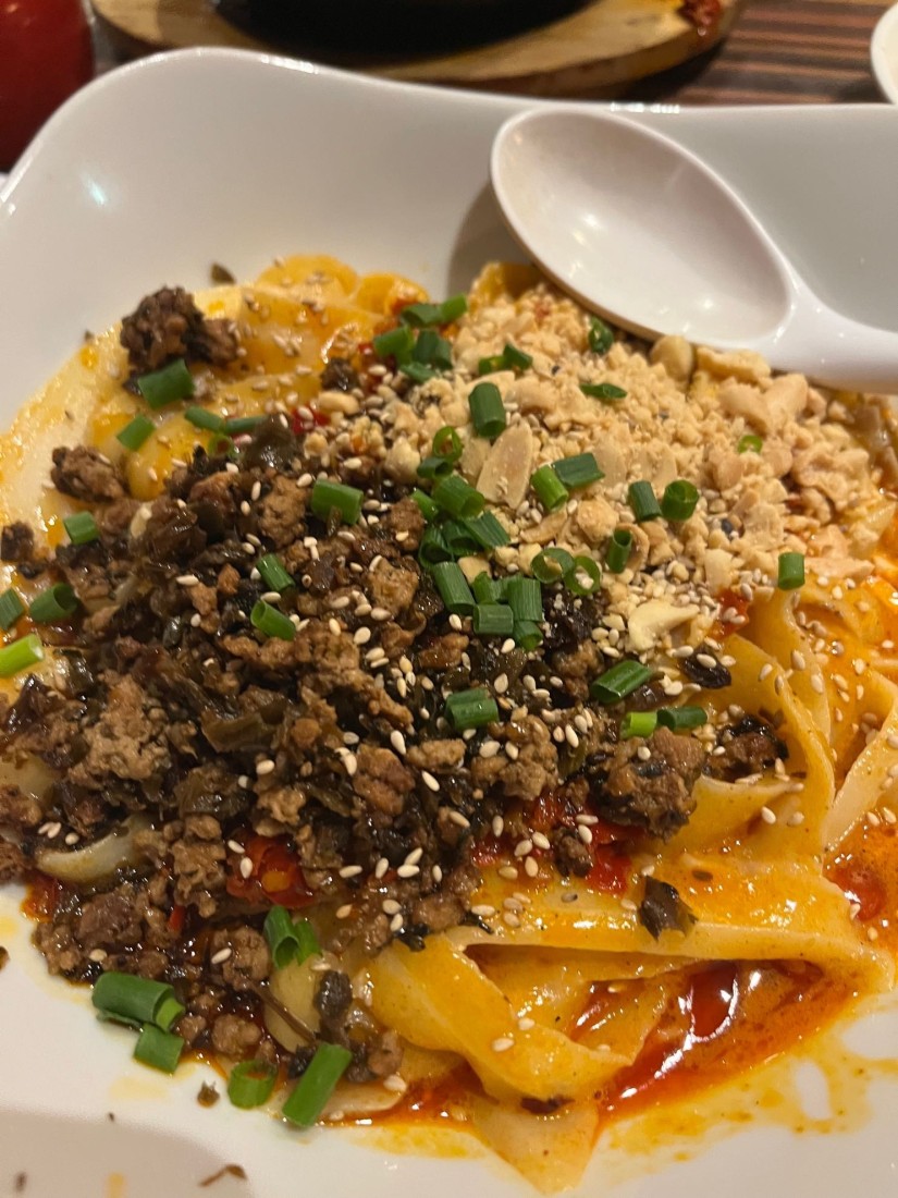 汁無し麻辣刀削麺 激辛