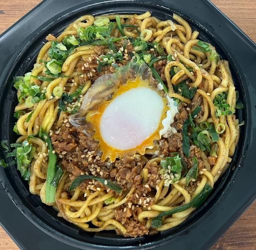 胡麻と四川山椒のピリ辛挽肉担々焼きそば