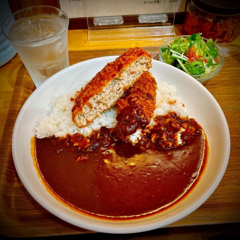 黒豚メンチカツカレー 普通（甘口、普通の2択）