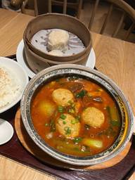 火鍋食べるスープ 激辛