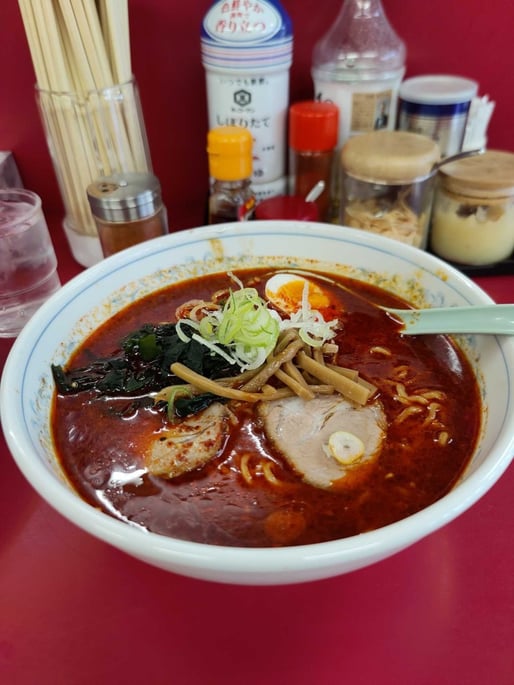 オロチョンラーメン 超激辛 １０倍