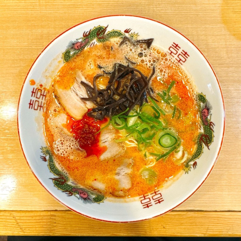 辛豚骨ラーメン