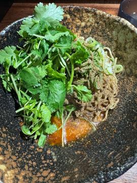 汁なし坦々麺パクチーのせ4辛 4辛