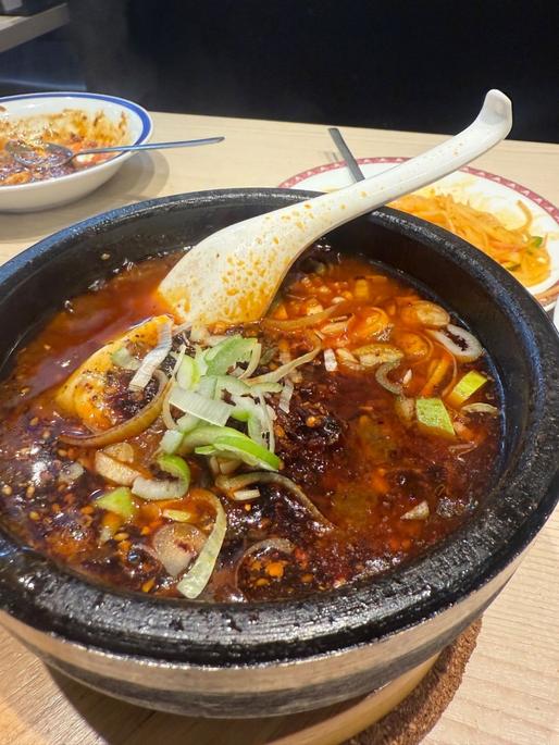 薬膳石焼麻婆豆腐 地獄辛