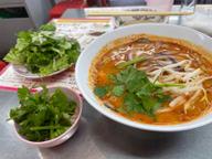 トムヤムラーメン パクチートッピング