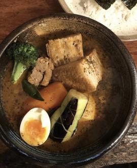 三元豚角煮と野菜のスープカレー level5(辛好きな人は、ハマる辛さ!)
