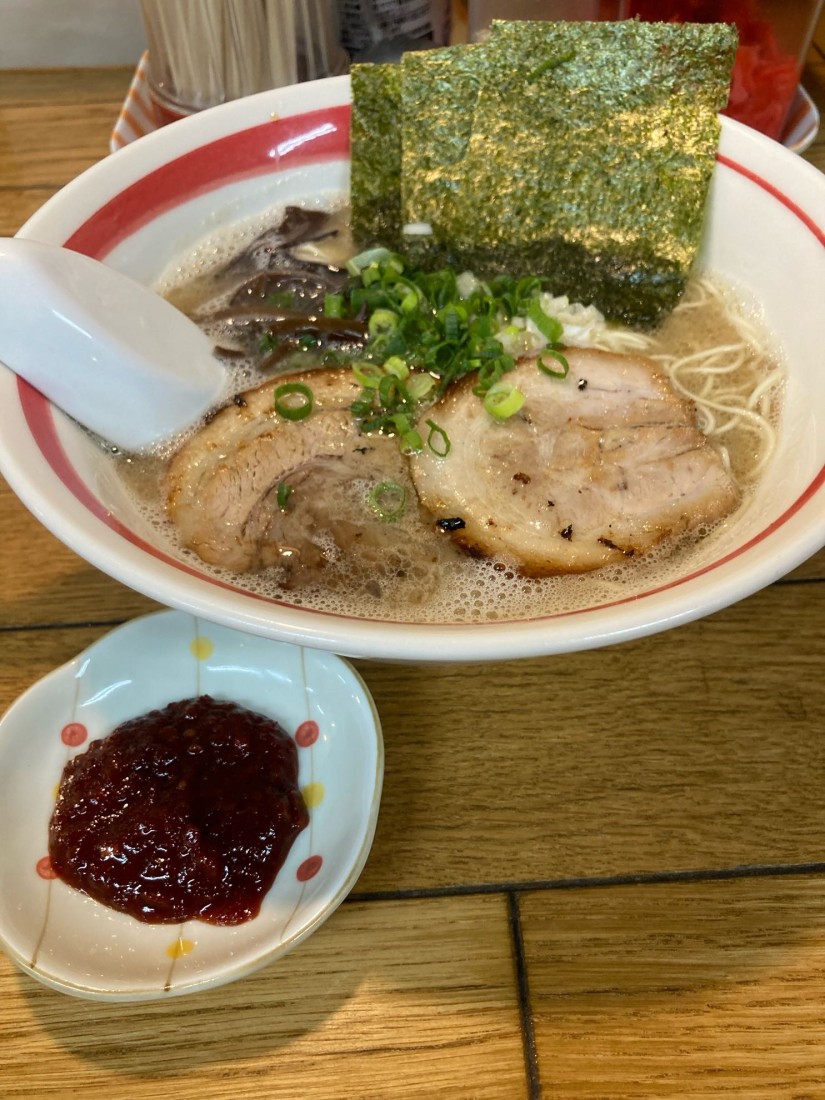 豚骨ラーメン +辛み
