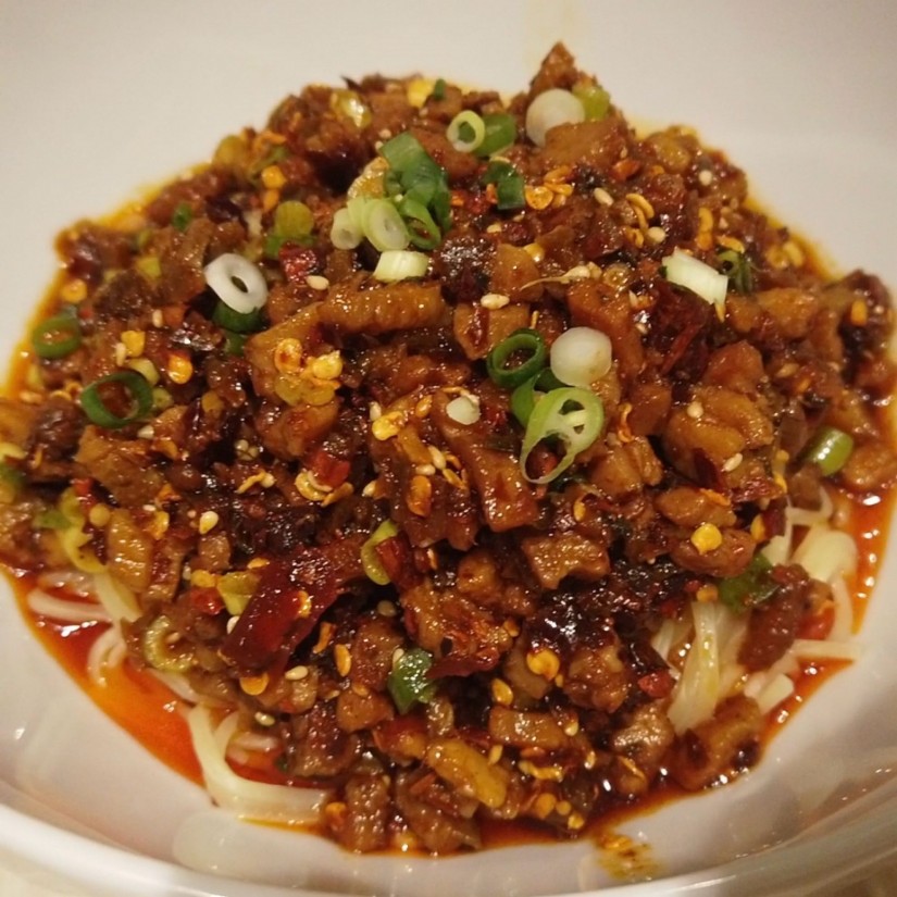 四川激辛燃える油麺