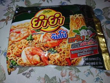 ヤムヤム パッキーマオヌードル(バジル焼きそば)