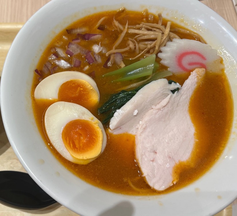 鶏白湯辛味噌ラーメン 辛め