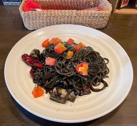 激辛イカスミスパゲッティ デビル麺 激辛