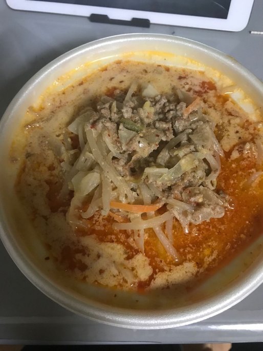 辛さ激増し坦々麺