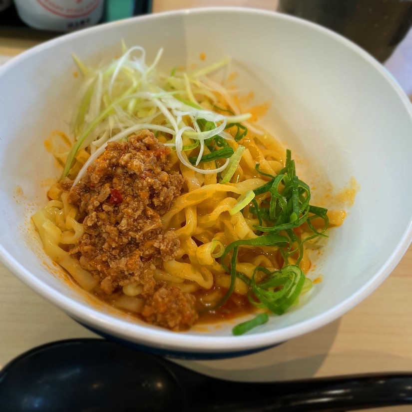 四川風汁なし坦々麺 しびれる辛さ