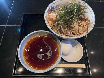 冷たい肉そば